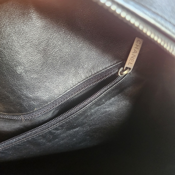 Chanel Large Duffle Bowler Black Caviar Bag Patent Handles - Picture 8 of 14